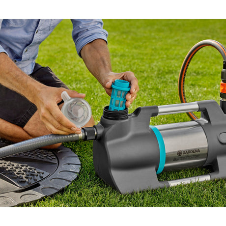 Pompa do podlewania Gardena 6300 cichycomfort (ciemnoszara stal nierdzewna, 1050 watów | Bluetooth)