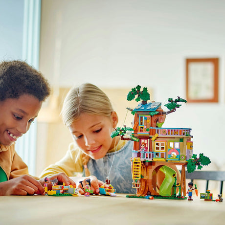 Lego Friends Domek na drzewie dla przyjaciół - 42652