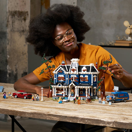 Ikony Lego Strange Things: zestaw do budowania domu rodzinnego Creel dla dorosłych - 11370