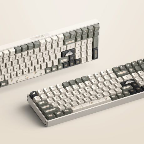 Bezprzewodowa klawiatura mechaniczna Iqunix F97 hitchhiker (szara, układ amerykański (qwerty), wiśnia mx czerwona, 96%, diody rgb, możliwość wymiany podczas pracy, pbt, 2,4 ghz | bluetooth 5.1 | usb-c)
