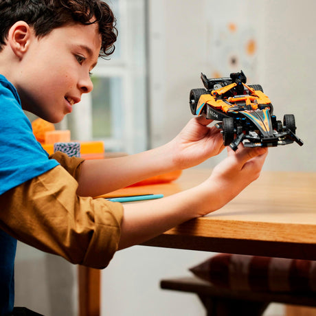 Lego Technic Samochód wyścigowy Formuły E Neom McLaren - 42169