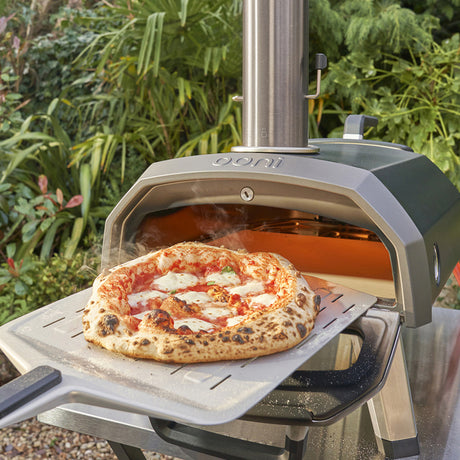 Wielopaliwowy piec do pizzy Ooni karu 2 (czarna stal nierdzewna, pizza 12 cali, drewno, węgiel drzewny i gaz)