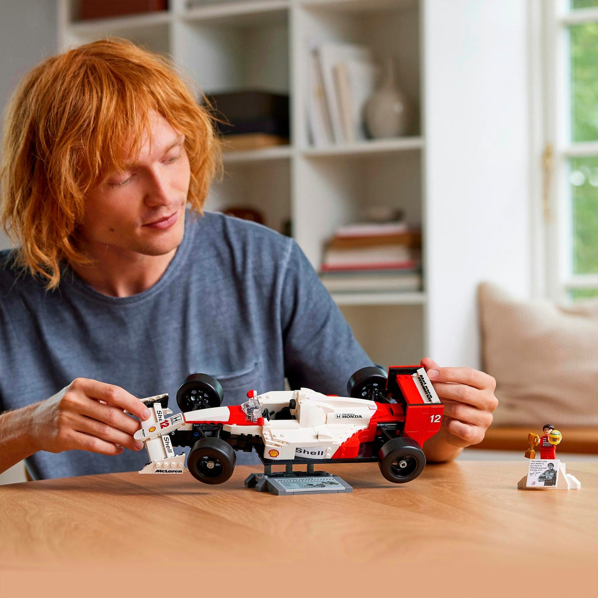 Ikony Lego McLaren MP4 4 i Ayrton Senna - 10330