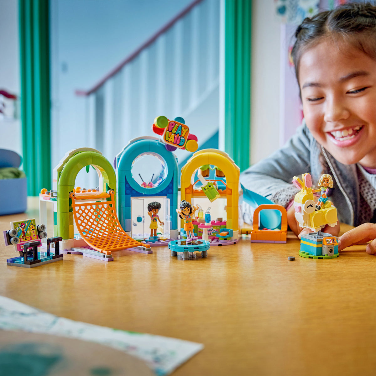 LEGO Friends 42686 Kryty plac zabaw