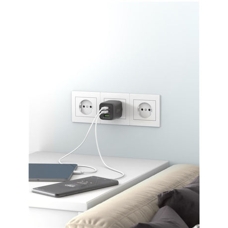 Szybka ładowarka Goobay USB-C nano (65 W) i tekstylny kabel USB-C (czarny, 1 metr)