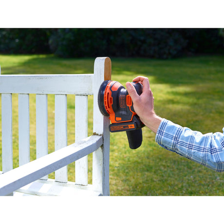 Zestaw śrubokrętów Black+decker 18 V + szlifierki mimośrodowej 18 V (czarno-pomarańczowy)