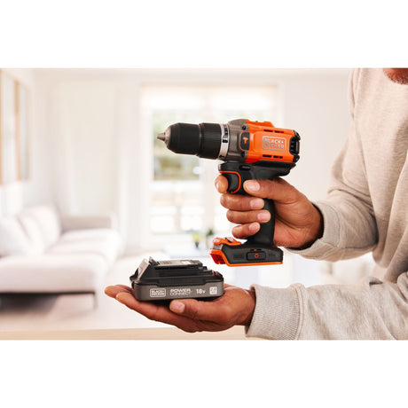 Wiertarka Black+decker 18v 2.0ah (czarno-pomarańczowa, akumulator i ładowarka w komplecie.)
