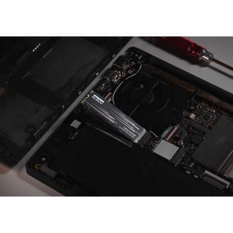 Klevv cras c910g 4 tb ssd (czarny, k04tbm2sp0-10g, pcie gen 4.0 x4, nvme 2.0)