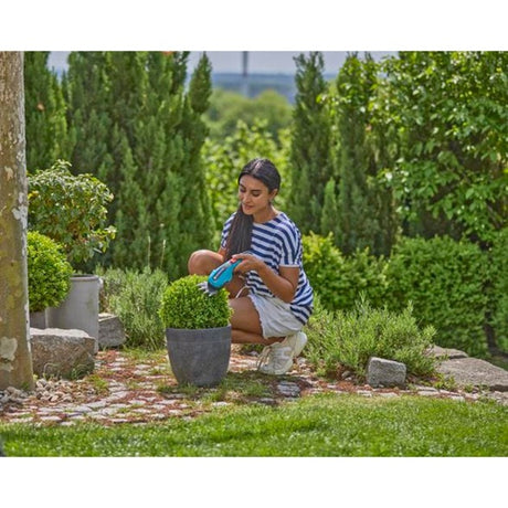Zestaw akumulatorowych nożyc do trawy Gardena Classiccut li (turkusowo-czarny, w zestawie akumulator litowo-jonowy 2,5ah, rączka teleskopowa)