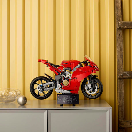 Lego Tech 42202 Silnik Ducati Panigale V4