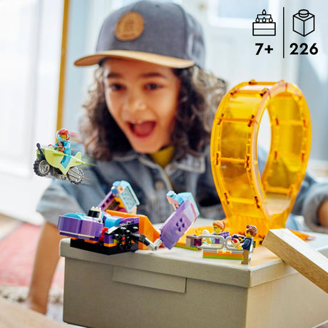 Lego City — zabawka konstrukcyjna z szympansem, który robi pętlę (60338)