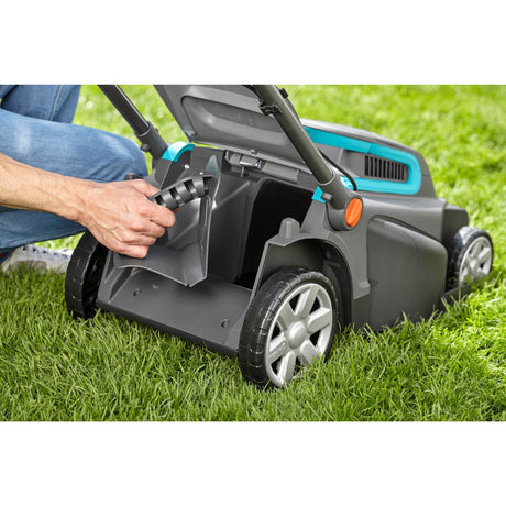 Kosiarka elektryczna Gardena powermax™ - szerokość koszenia 42 cm - trawniki do ok. 800m²