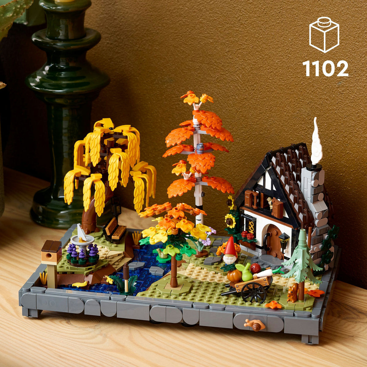 Lego Icons 11372 Jesienny ogród z chatą