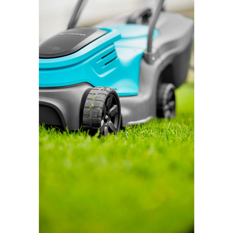 Kosiarka Gardena powermax 30 18v p4a solo akumulator bez akumulatora, bez ładowarki 18 v szerokość cięcia max. 300 mm
