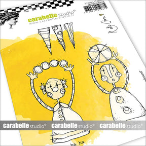 Studio Carabelle • Znaczek samoprzylepny a6 błazenady autorstwa Kate Crane