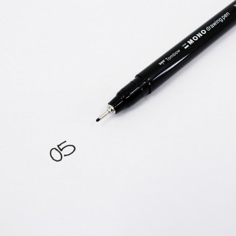 Tombow • cienkopis monograficzny, szerokość linii 05 (ok. 0,45 mm), kolor czarny